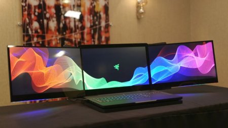 Компания Razer представила концепт ноутбука с тремя экранами