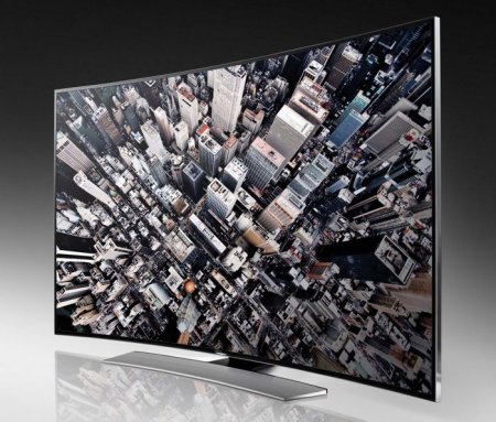 Samsung показала изогнутые Ultra HD-телевизоры