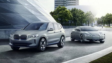 BMW представила полностью электрический кроссовер iX3 BMW представила полностью электрический кроссовер iX3
