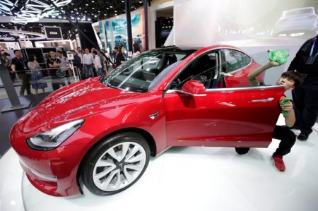 Tesla переманивает руководителей из Amazon, Apple и Snap Tesla переманивает руководителей из Amazon, Apple и Snap